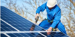Installation Maintenance Panneaux Solaires Photovoltaïques à Dommartin-les-Cuiseaux